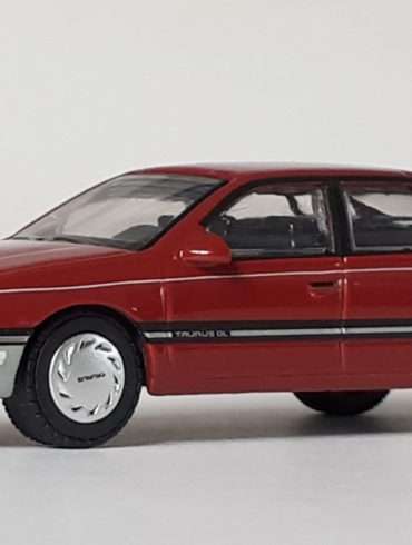 164 GreenLight Ford Taurus GL 1