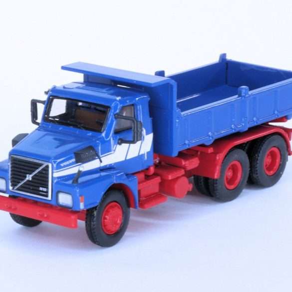 187 Brekina Volvo N10 2e gen