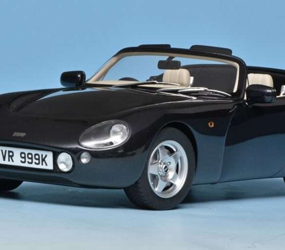 18Cult TVR Griffith 93 94 1