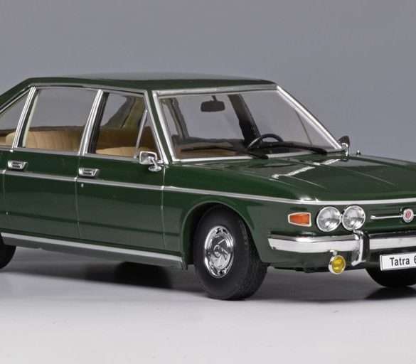 18TRiple9 Tatra 613 1979 1