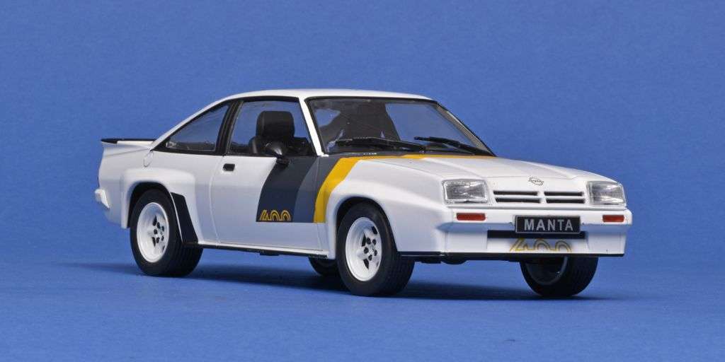 24WhiteBox Opel Manta B 400 1