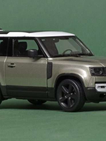 24welly Land Rover Defender 2020 1