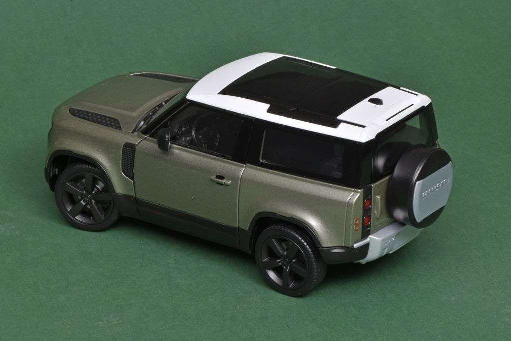 24welly Land Rover Defender 2020 2