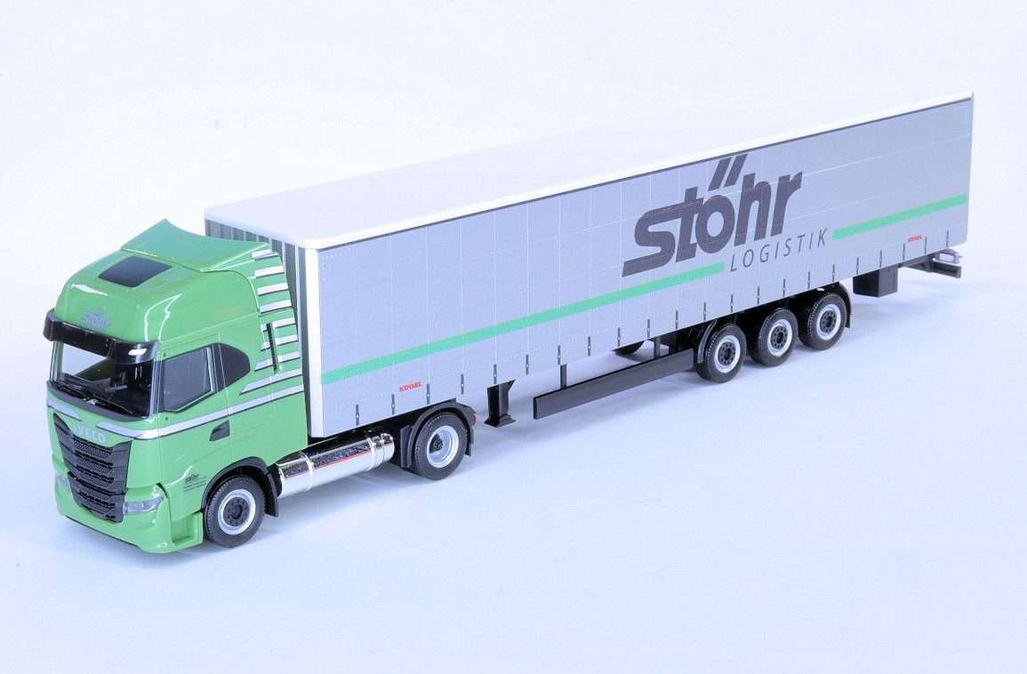 187 Herpa Iveco S way LNG met 15m Schuifzeiloplegger