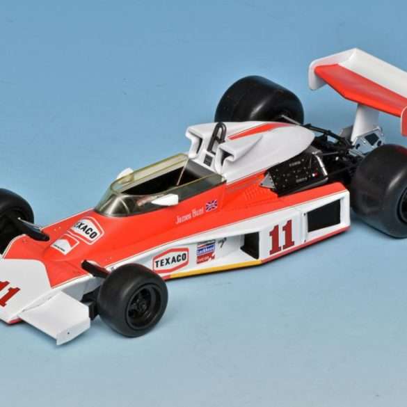 124 Ixo McLaren Ford M23 1976