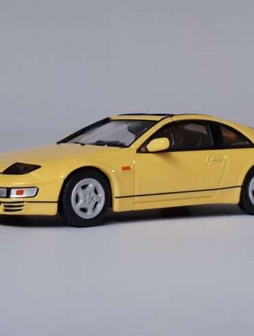 164 Inno64 Nissan Fairlady Z 1