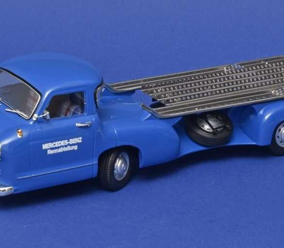 18Werk83 MB racetransporter Das Blaue Wunder MB W196 2
