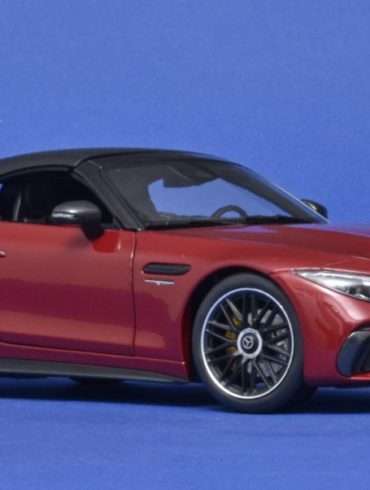 18iScale Mercedes AMG SL63 4matic cabrio 1