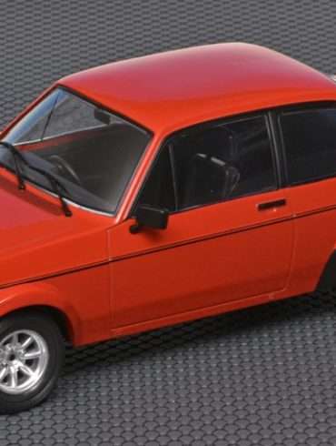 18ixo Ford Escort MKII RS2000 1977 1