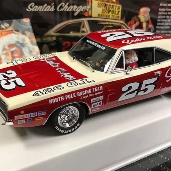 Pioneer Santa Claus rood 2022