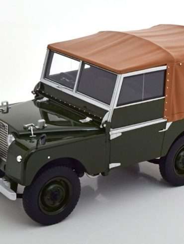 12Schuco ProR Land Rover 80 1