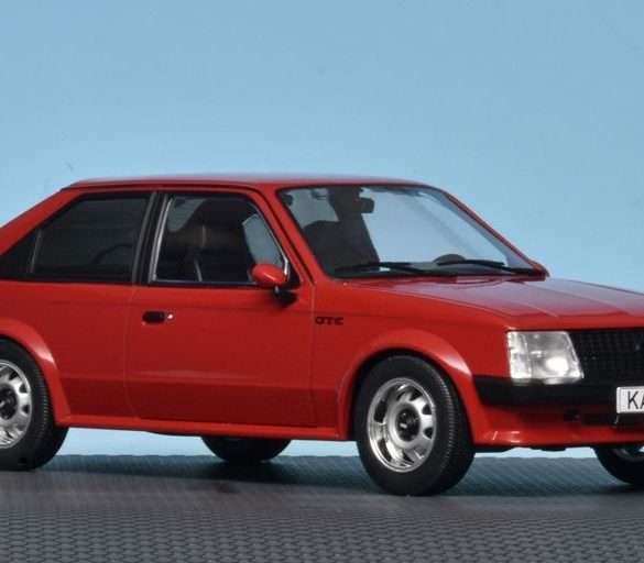 18MCG Opel Kadett D GTE 1983 1