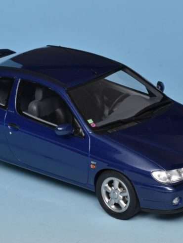 18OttOm Renault Megane 1 Coupe 3