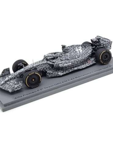 43Spark AlfaRomeoOrlenF1team C42 RKubica 2022 BarcelonaTest