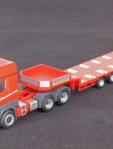 INT.Herpa 87.MB Actros Dieplader