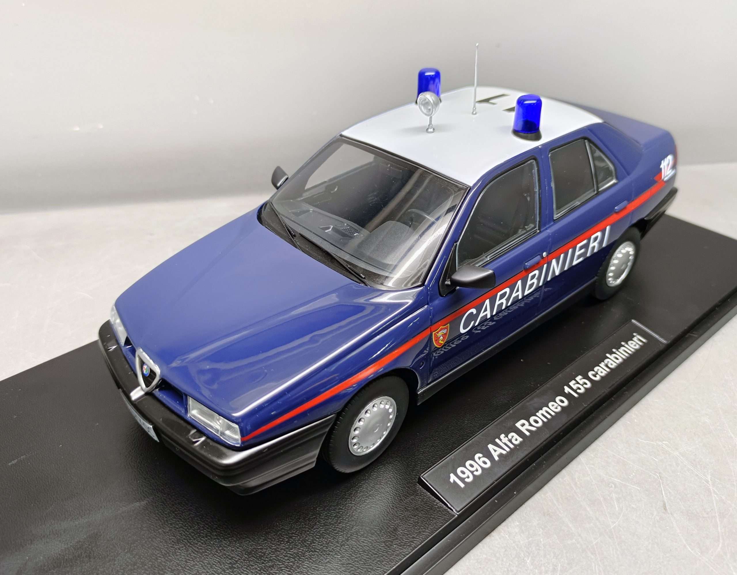 18Triple9 Alfa Romeo 155 carabinieri 18Triple9 Alfa Romeo 155 carabinieri