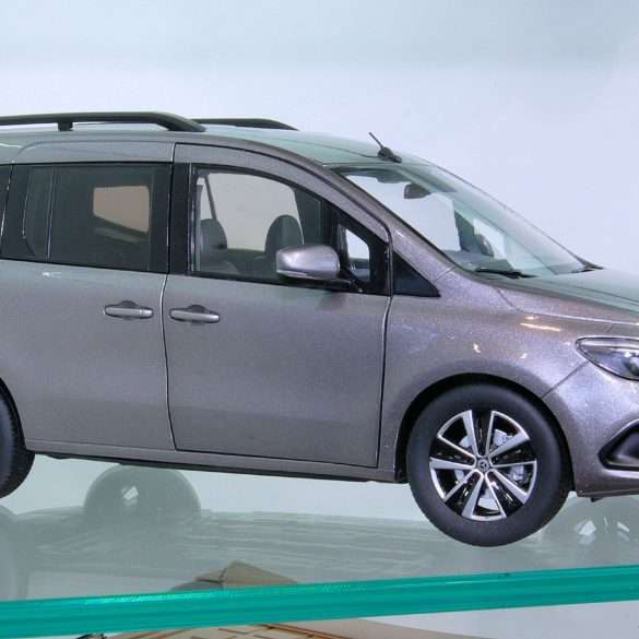 118 NZG Mercedes Benz Citan Ph2