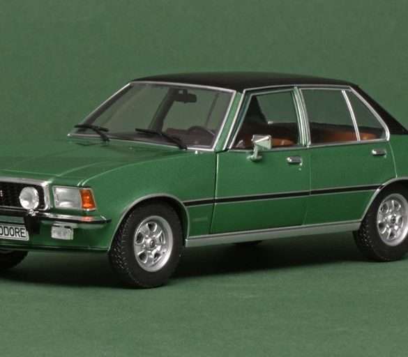 124 WhiteBox Opel Commodore GSE 1972