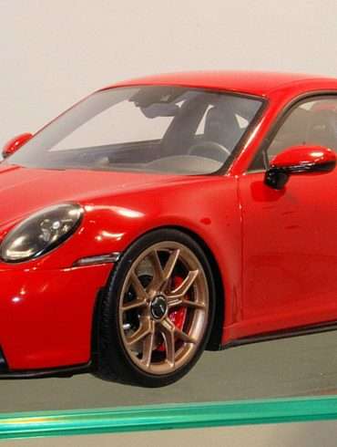 NBG.Schuco 18.Porsche 992 GT3