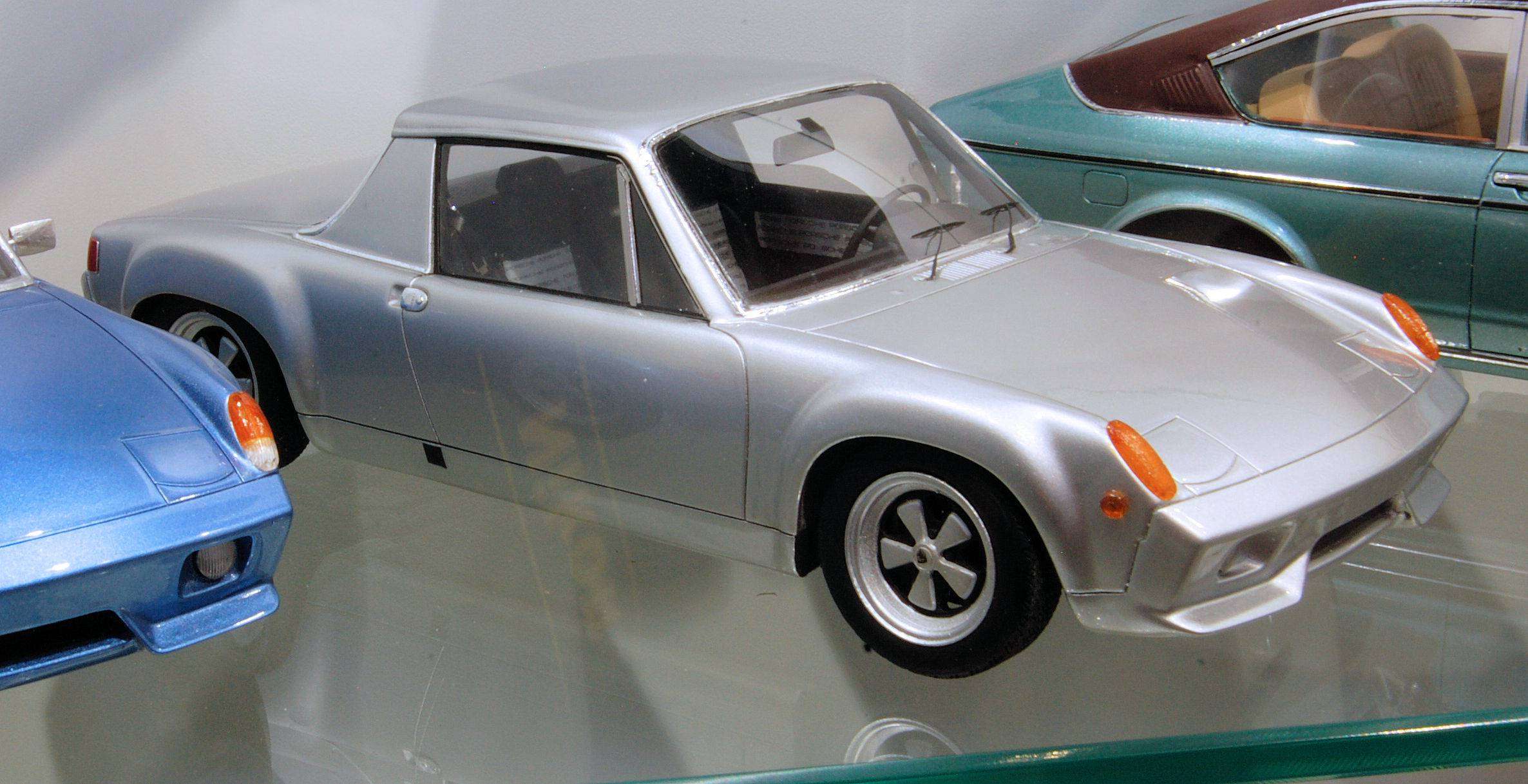 NBG.Schuco 18.Porsche 916