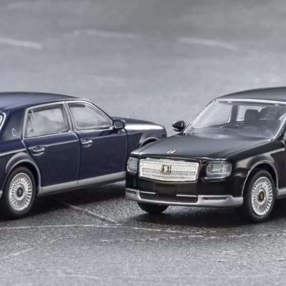 164 Kyosho Toyota Century