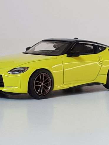 164 Mini GT Nissan Z Proto 1