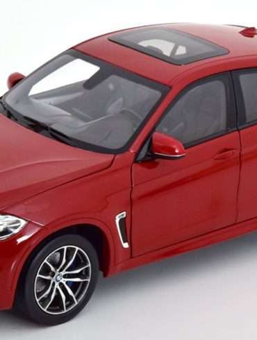 18norev BMW X6M 2015 1