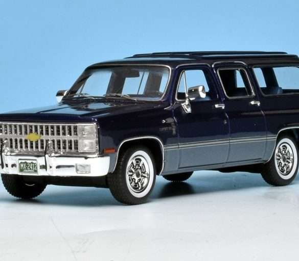 43matrix Chevrolet Suburban 1981 2