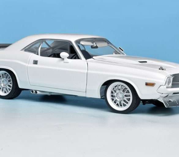 118 ACME Dodge Challenger Streetfighter Kowalski 1970