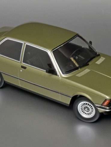 118 KK Scale BMW 323i E21 1981