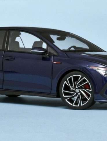 118 Norev Volkswagen Golf 8 GTI 2021