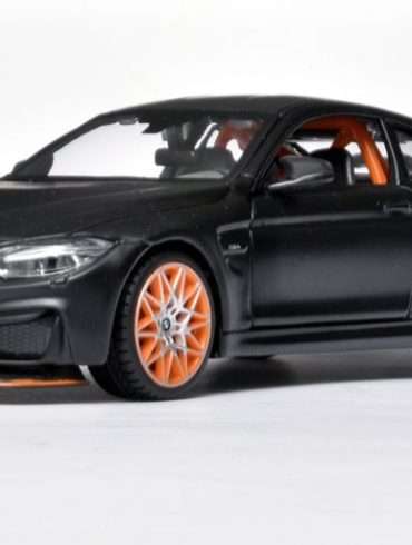 124 Maisto BMW M4 GTS