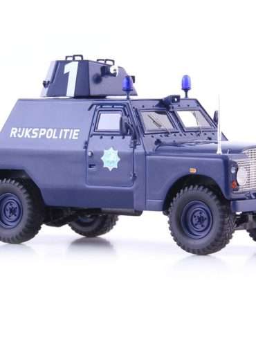 43Autocult Land Rover Mk3 Shorland Armoured Patrol Car 12018 4