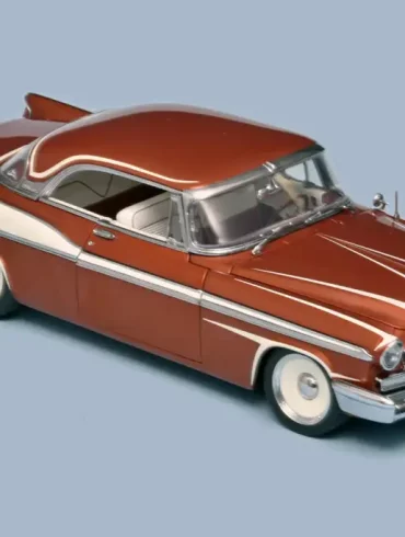 118 GMP Acme Diecast Chrysler New Yorker St Regis Custom (1956)