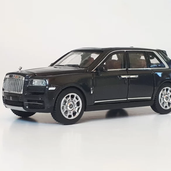 1;64 DCM Rolls Royce Cullinan 1