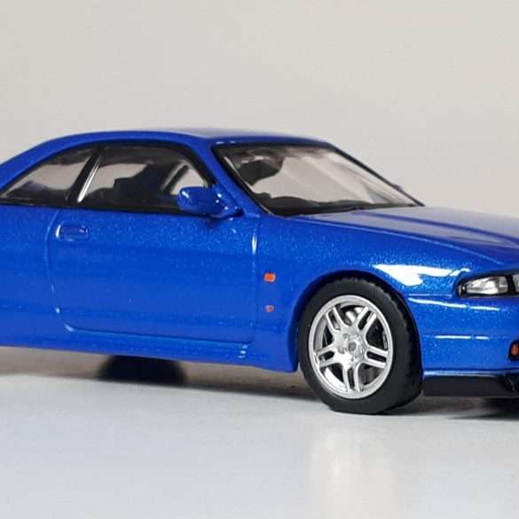 1;64 Inno64 Nissan Skyline GT R V Spec 1