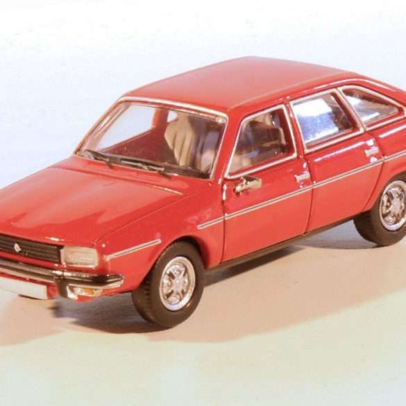 187 PCX87 Renault R20