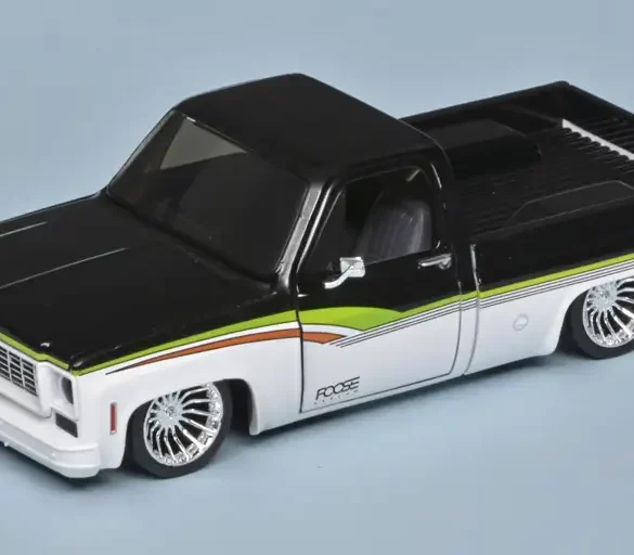 24M2 Chevrolet Cheyenn 10 Super 1973 Foose 1