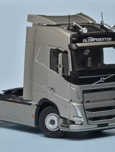 24Solido Volvo FH16 Globetrotter XL 2022 1
