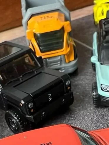 3 inch Matchbox Bollinger B2 & Ford Bronco Sport