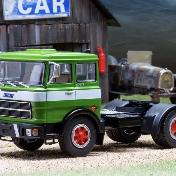IXO FIAT 619