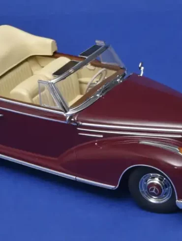 118 KK Scale Mercedes Benz 300 Sc cabriolet (1957) rood