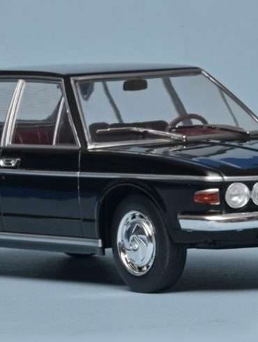 124 WhiteBox Tatra 613