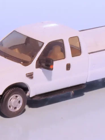 187 River Point Station Ford F 250 Super Duty