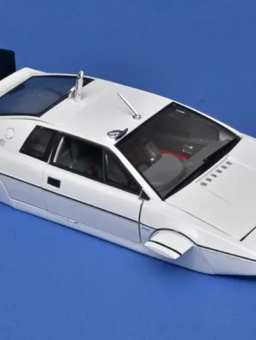 18AW Lotus Esprit 007 2