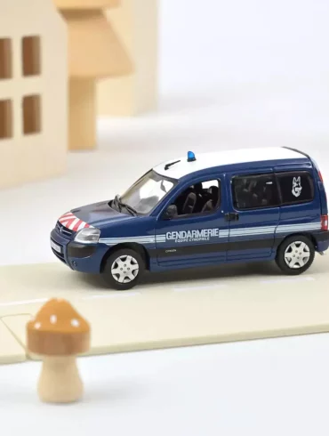 43Norev citroen berlingo 2005 gendarmerie equipe cynophile 155713(1)