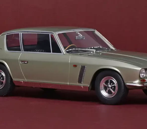 118 Cult Jensen Interceptor S1 (1966) licht