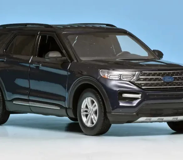124 MotorMax Ford Explorer XLT (2022)