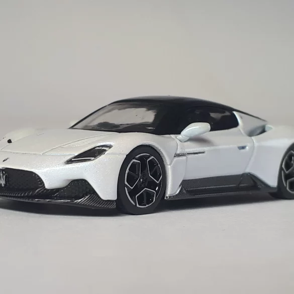 1;64 BBR Maserati MC20 2