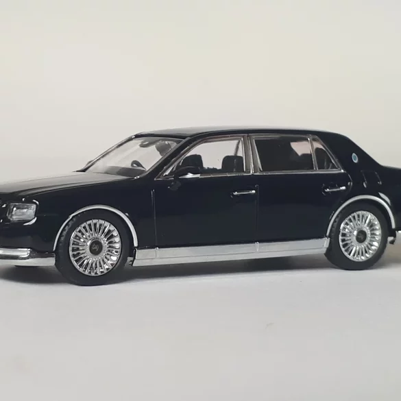 1;64 Hobby Japan Toyota Century 1